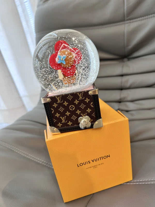 Cristal Ball Christmas LV Monogram