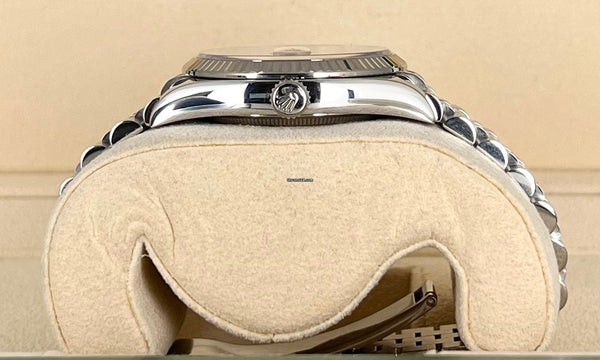 Datejust 36 Aubergine Diamonds Dial 18K White Gold Bezel