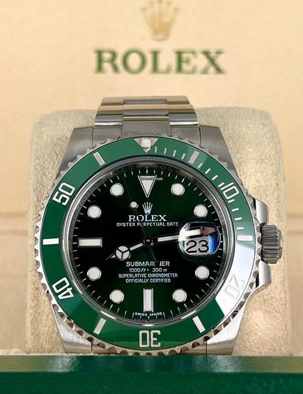 Submariner Date Hulk 2015 box papers like new