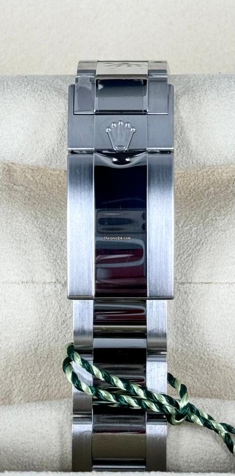 Yacht-Master 40 Blue Dial Platinum Bezel