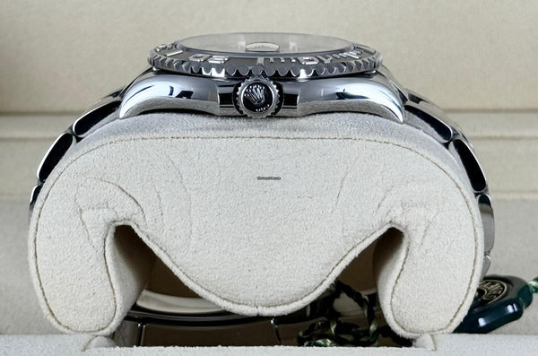 Yacht-Master 40 Blue Dial Platinum Bezel