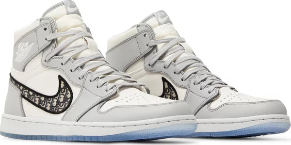 Dior x Air Jordan 1 High OG "Wolf Grey Sail Photon Dust White" Sneakers for Men