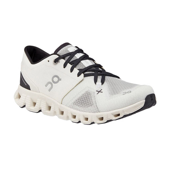 On -Cloud X 3 White/Black (Women)