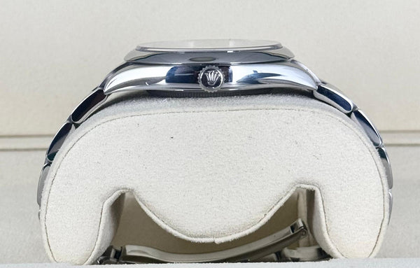 Rolex Oyster Perpetual 41 Silver Dial 2022 Like New Box And Papers