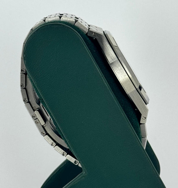 Audemars Piguet Royal Oak Jumbo 39 MM Like New Full Set Mint Condition