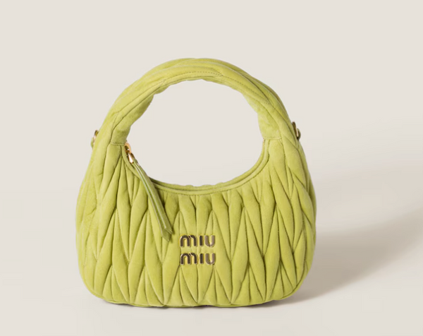 Wander bag in quilted suede