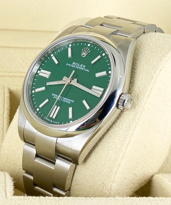 Rolex Oyster Perpetual 124300 Green