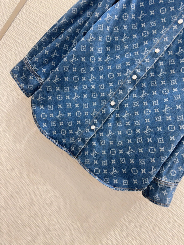 LV 25 Both Muscular Soft Denim Shirt Blue Cotton