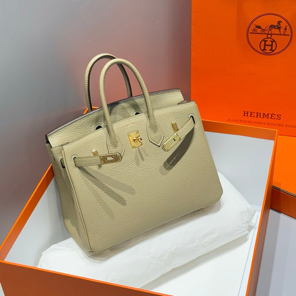 Hermes Birkin Beige with Gold Buckle Calfskin 255601