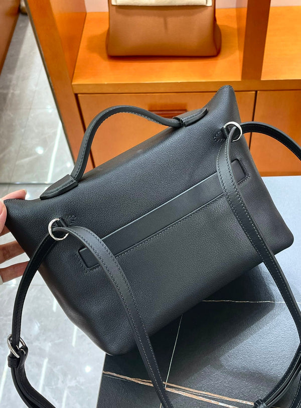 Hermes 21 Bag Black with Silver Buckle Calfskin 250278