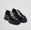 Shoes Monolith