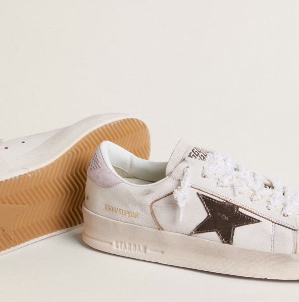 Stardan in nappa with silver laminated leather star and pink suede heel tab