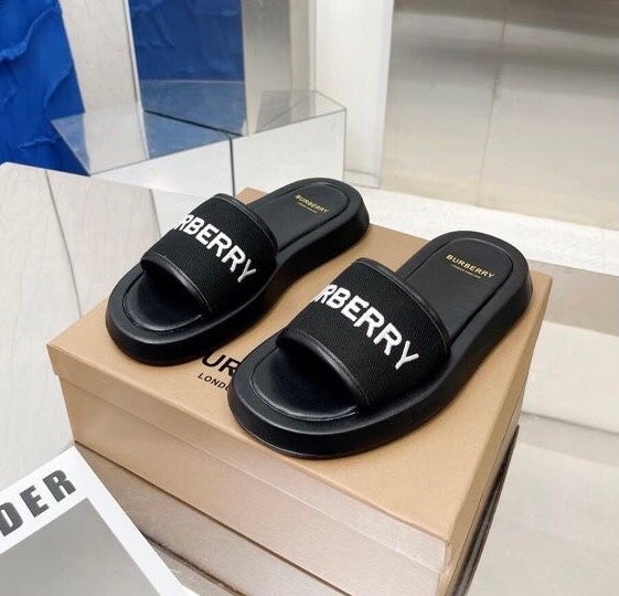 Claquettes Burberry